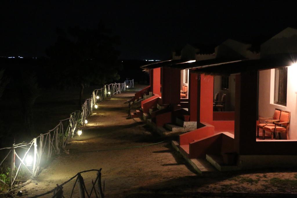 Kutch Safari Lodge Bhuj Buitenkant foto