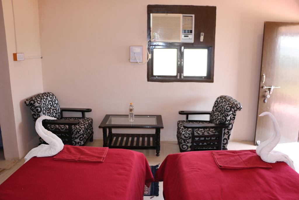 Kutch Safari Lodge Bhuj Buitenkant foto